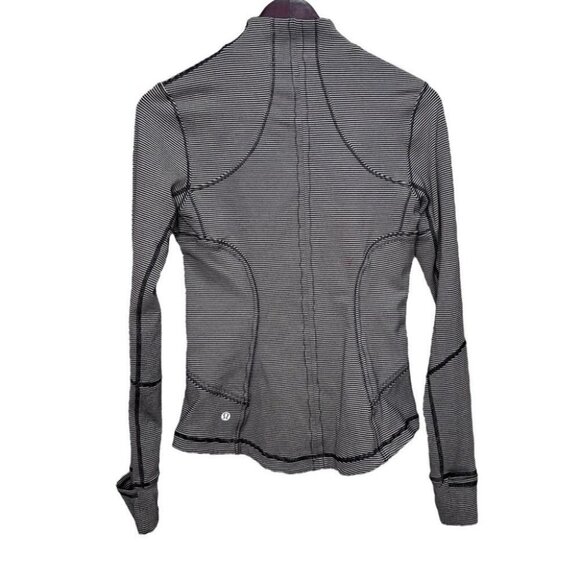 Lululemon Forme Jacket Size 6 - Picture 4 of 15